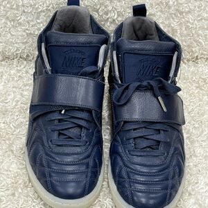 Nike Men's Dark Blue Leather Sneakers size 11